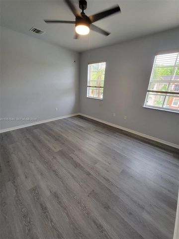 751 SE 2nd St, Homestead, FL 33030