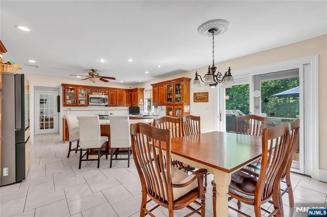 24 Fox Hollow Road, Ramsey, NJ 07446
