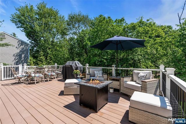 24 Fox Hollow Road, Ramsey, NJ 07446