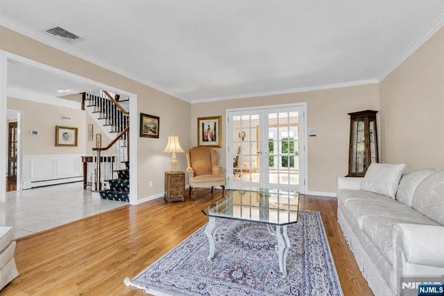 24 Fox Hollow Road, Ramsey, NJ 07446