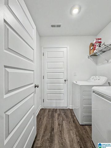 282 AMBER AVENUE, Calera, AL 35040