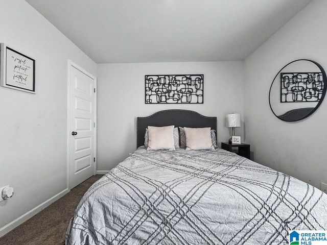 282 AMBER AVENUE, Calera, AL 35040
