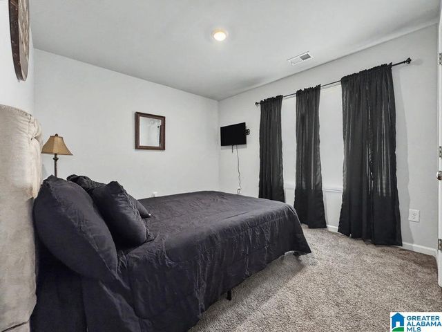 282 AMBER AVENUE, Calera, AL 35040