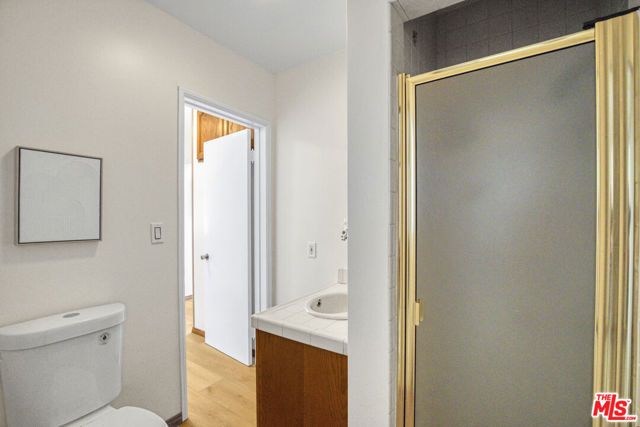 6264 Mosley Avenue, Los Angeles, CA 90056