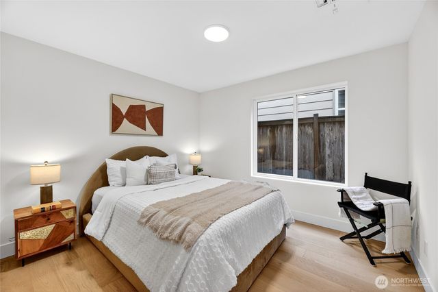 11011 Goodwin Way NE, Seattle, WA 98125