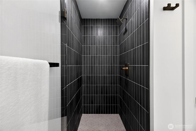 11011 Goodwin Way NE, Seattle, WA 98125