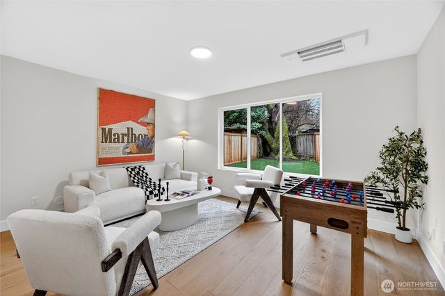 11011 Goodwin Way NE, Seattle, WA 98125