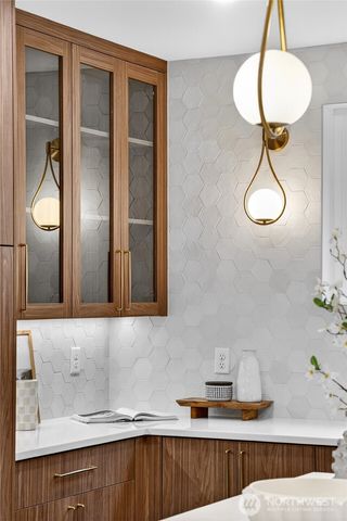 11011 Goodwin Way NE, Seattle, WA 98125