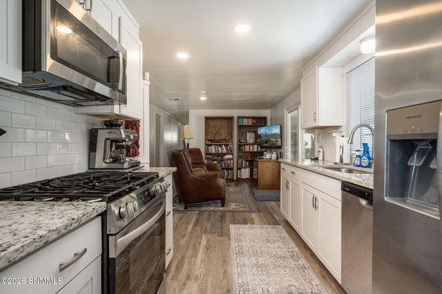 6744 Macarthur Road, Las Cruces, NM 88012
