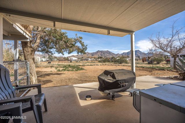 6744 Macarthur Road, Las Cruces, NM 88012