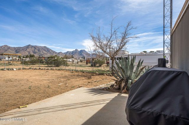 6744 Macarthur Road, Las Cruces, NM 88012