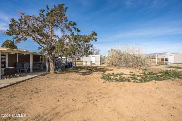 6744 Macarthur Road, Las Cruces, NM 88012