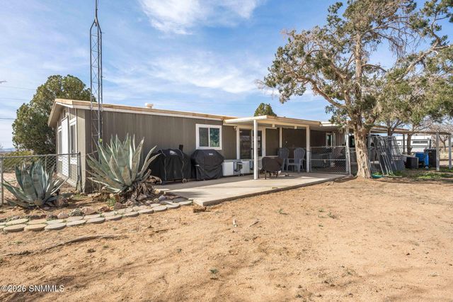 6744 Macarthur Road, Las Cruces, NM 88012