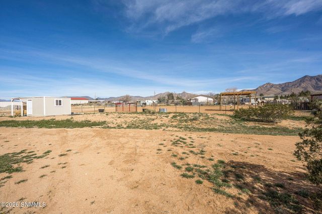 6744 Macarthur Road, Las Cruces, NM 88012