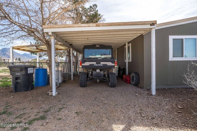 6744 Macarthur Road, Las Cruces, NM 88012