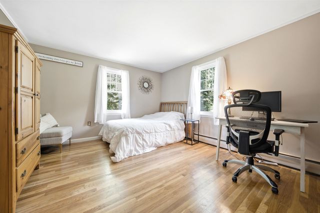 31 Westwood Circle, Dover, NH 03820