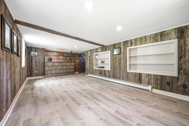 31 Westwood Circle, Dover, NH 03820