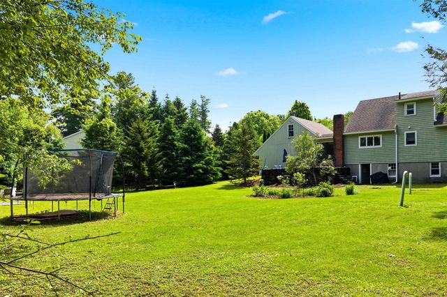 31 Westwood Circle, Dover, NH 03820
