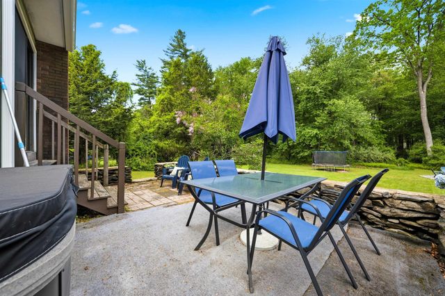 31 Westwood Circle, Dover, NH 03820