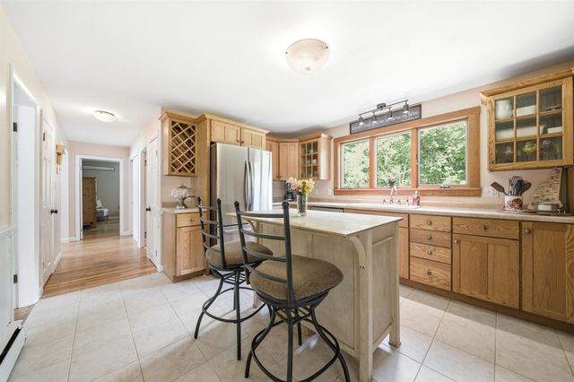 31 Westwood Circle, Dover, NH 03820