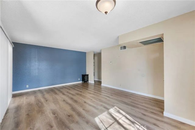 2554 Olive 101, Palmdale, CA 93550