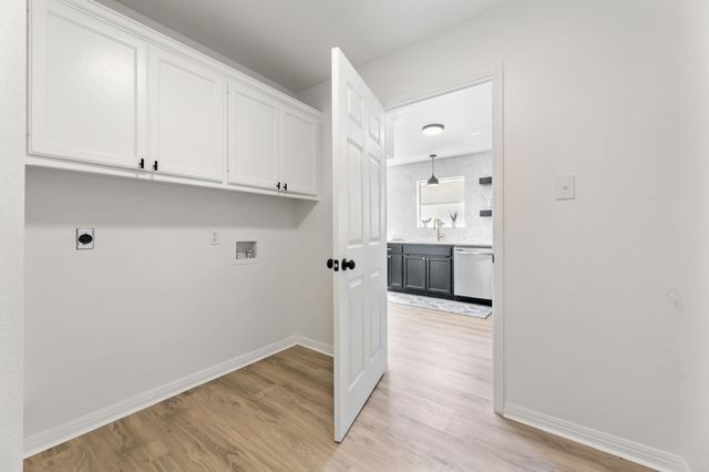 2127 Redwing WAY, Round Rock, TX 78664