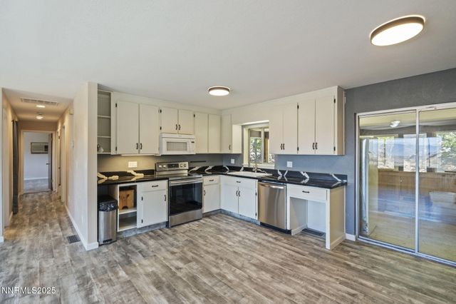 111 US-395, Gardnerville, NV 89410