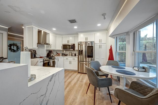 9581 NW 9th Court, Plantation, FL 33324