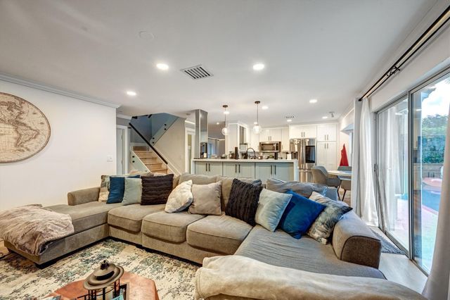 9581 NW 9th Court, Plantation, FL 33324