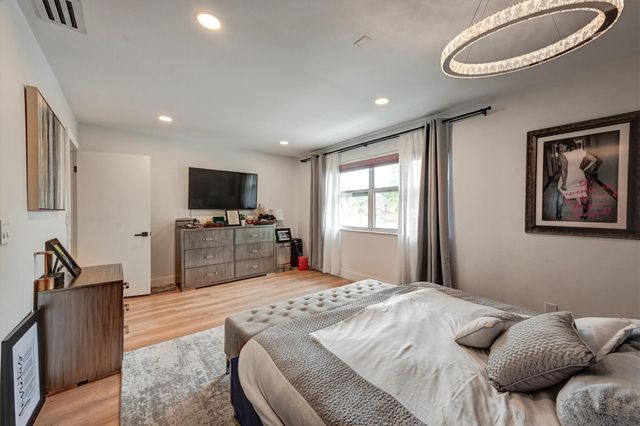 9581 NW 9th Court, Plantation, FL 33324