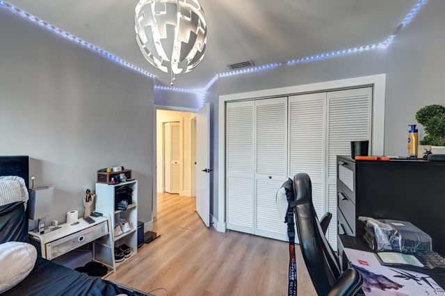 9581 NW 9th Court, Plantation, FL 33324