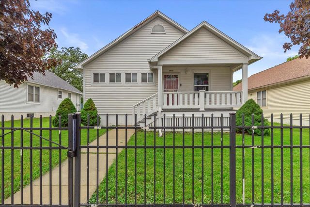 2816 W Vliet STREET, Milwaukee, WI 53208