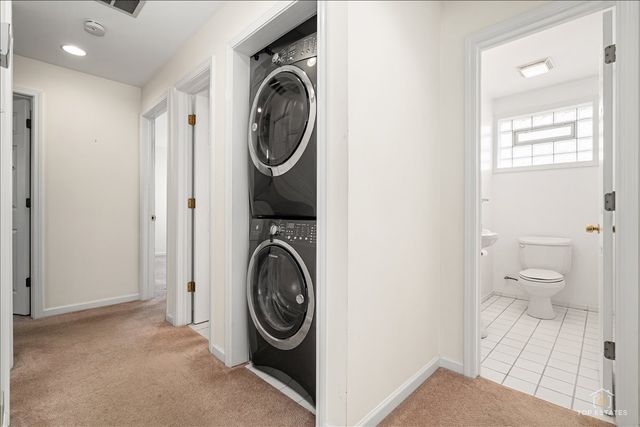 1028 W Villa Drive, Des Plaines, IL 60016