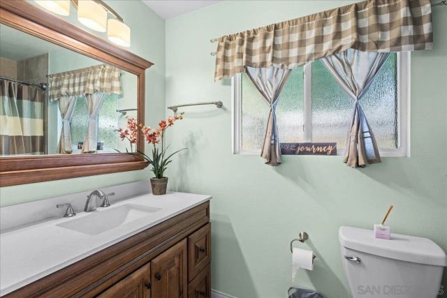 10738 2nd St, Santee, CA 92071