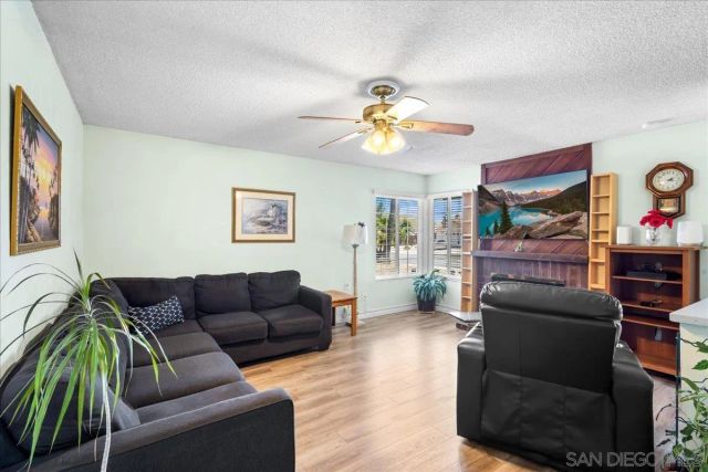 10738 2nd St, Santee, CA 92071