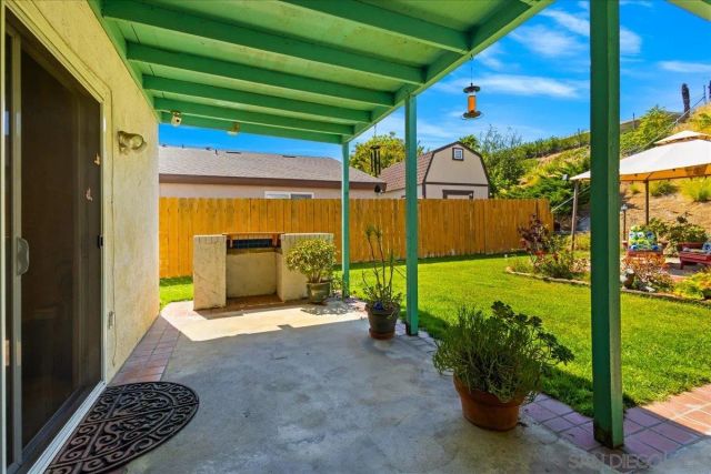 10738 2nd St, Santee, CA 92071