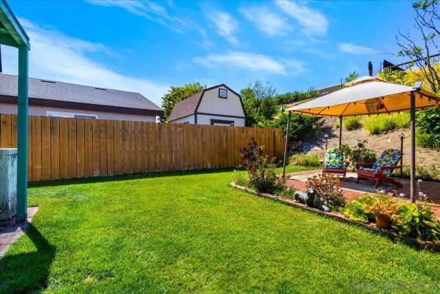 10738 2nd St, Santee, CA 92071