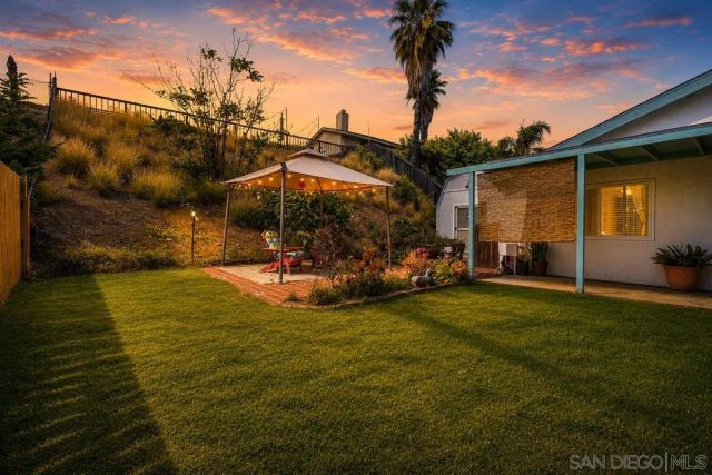 10738 2nd St, Santee, CA 92071