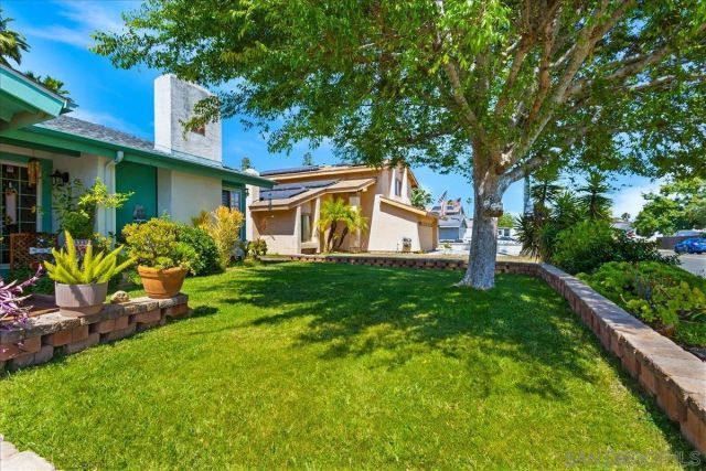 10738 2nd St, Santee, CA 92071