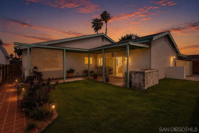 10738 2nd St, Santee, CA 92071