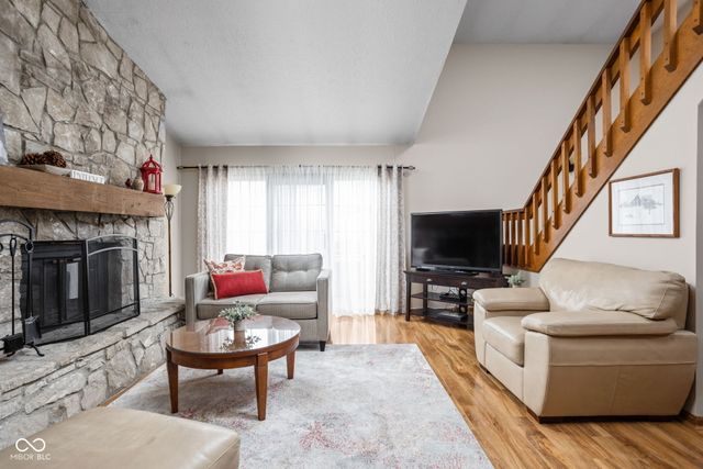 33 Dominion Drive, Zionsville, IN 46077