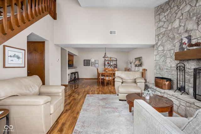 33 Dominion Drive, Zionsville, IN 46077