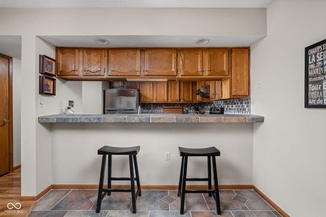 33 Dominion Drive, Zionsville, IN 46077