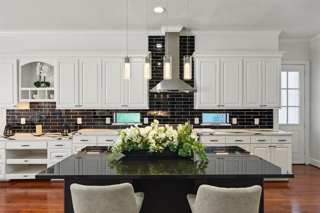 4430 Chateau Creek Way, Spring, TX 77386