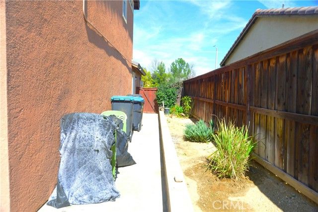 37475 GALLERY Lane, Beaumont, CA 92223