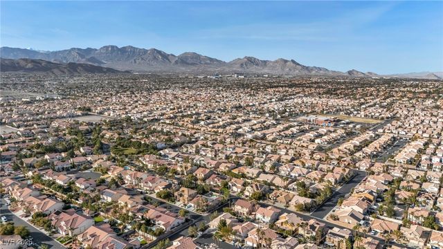 9592 Gainey Ranch Avenue, Las Vegas, NV 89147