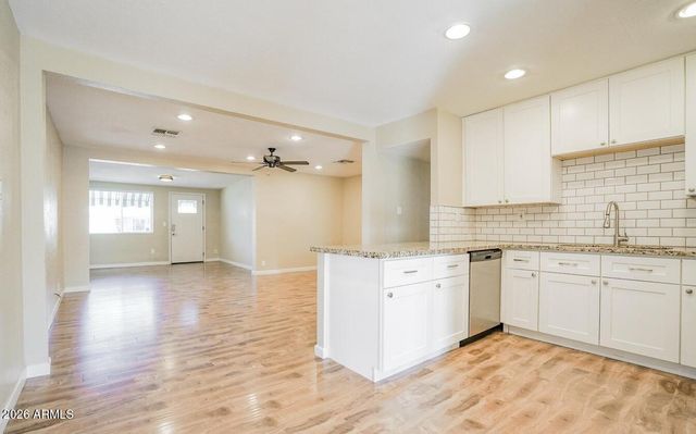 3729 E YALE Street, Phoenix, AZ 85008