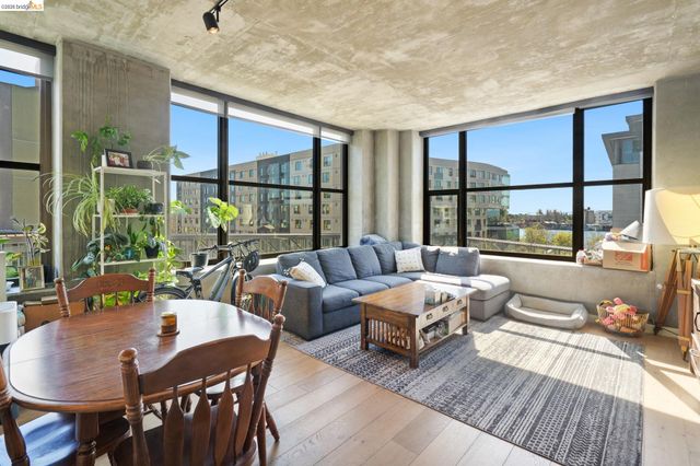 311 2Nd St 511, Oakland, CA 94607