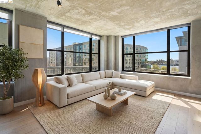 311 2Nd St 511, Oakland, CA 94607