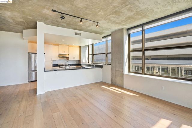 311 2Nd St 511, Oakland, CA 94607